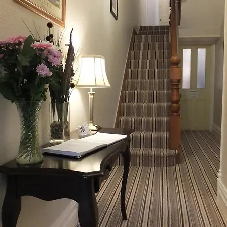 Holmlea Exclusively For Adults 3*